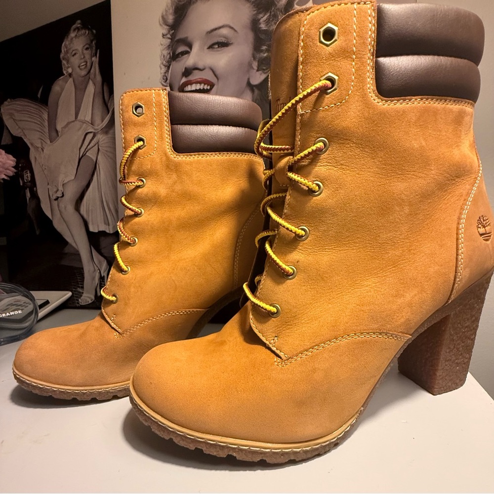 Timberland Women's Boots Leather Lace-Up # BE CUTE FOR THAT HOLIDAY PARTY!!